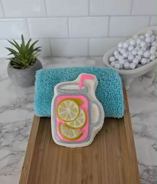 Bombe de bain limonade rose